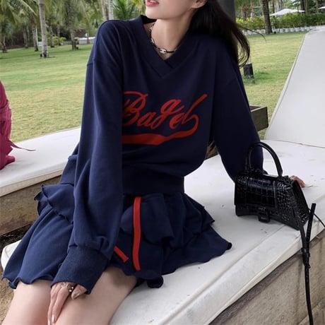 セットアップ 上下セット Vネック ロゴ トレーナー ティアードミニスカート スウェット フェイクツーピース 長袖 ルーズ レトロ 大人可愛い ガーリー カジュアル DTCA-827294825346