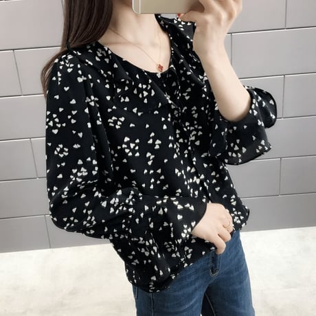 レディース ハート柄ブラウス ハート柄シャツ トップス フリル 薄手 長袖 シフォン フレア袖 ガーリー フェミニン 韓国ファッション (DCT-591142140695)