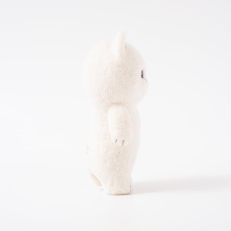 Sleepy Sheep / ねこ（白） | GALLERY IRO - ONLINE STORE