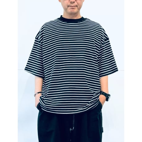 STUMPSTAMP BORDER WIDE T-SHIRT "BLACK”