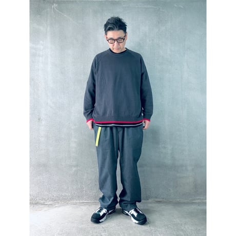 STUMPSTAMP  TRIM KNIT " CHARCOAL × RED"