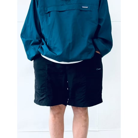 MOCEAN BARRIER SHORTS "BLACK"