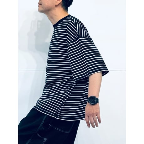 STUMPSTAMP BORDER WIDE T-SHIRT "BLACK”