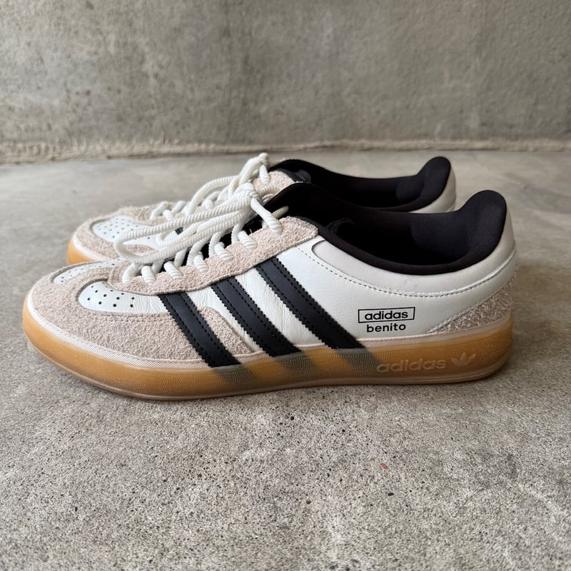 新品未使用　adidas BAD BUNNY GAZELLE 白黒　28cm ADIDAS BAD BUNNY GAZELLE INDOOR 28cm | MONOURI