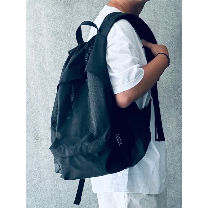 ね*こ様 STUMP STAMP ストンプスタンプ　ラージ デイパック　ブラック STUMPSTAMP THE COMMON LARGE DAY PACK 