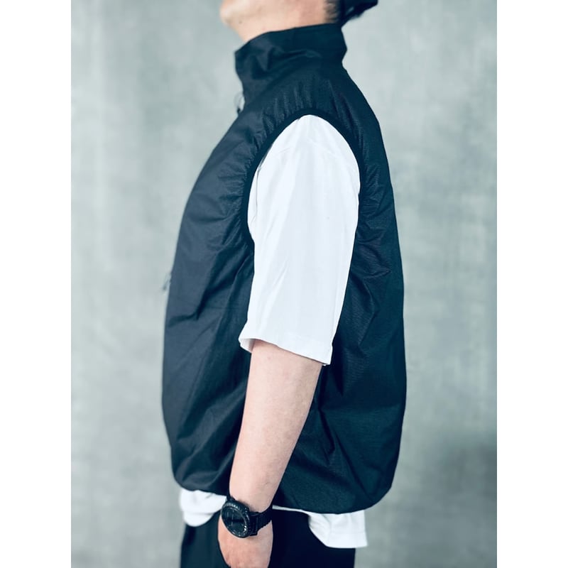 STUMPSTAMP UL PULLOVER VEST | MONOURI