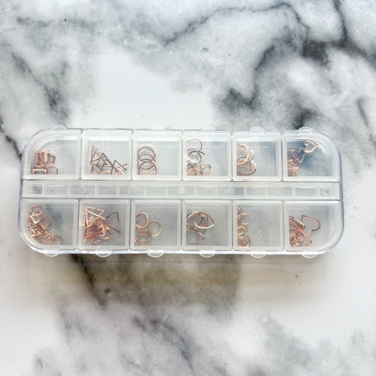 OUTLET】ネイル用品まとめ売りC A-99 | Kira Nail