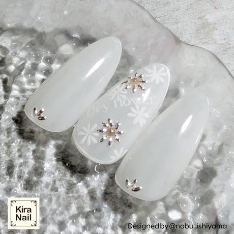 KiraNail リーフ型くりぬきスタッズ  500個入