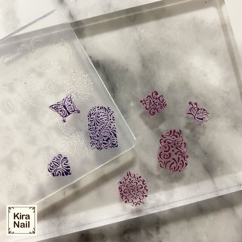 ネイルアート　色んな形モールド 38個 Amazon.co.jp: ホログラフィック スクエア グリッター フレーク