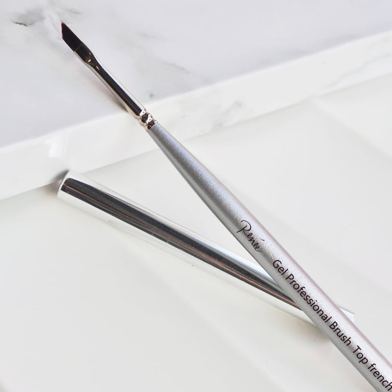 埜藤理恵プロデュースRenee Gel Professional Brush | Kira Nail