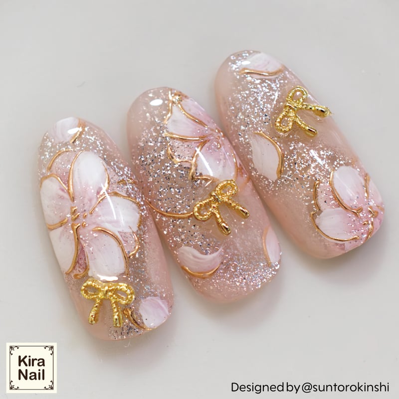 kyunyuk. きゅにゅく　センターパーツ　箔押しリボン kyunyuk. きゅにゅく様専用 センターパーツ 箔押しリボン - メルカリ