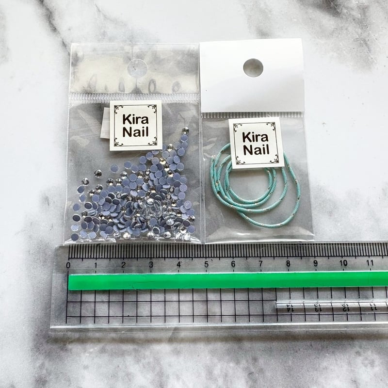 OUTLET】ネイル用品まとめ売りF A-102 | Kira Nail