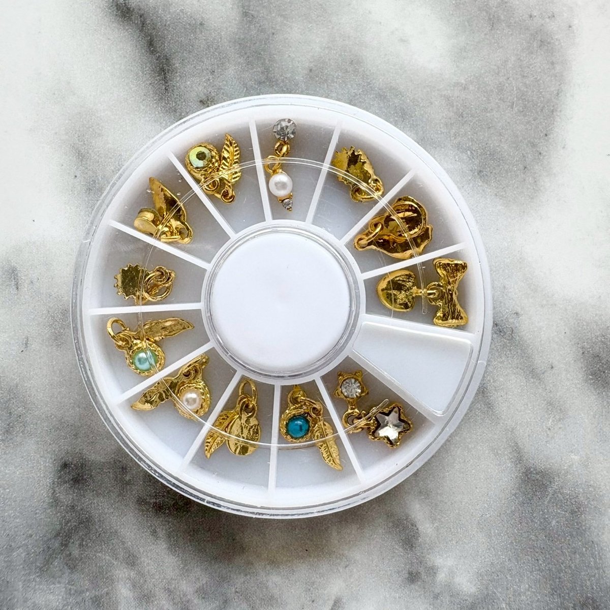 OUTLET】ネイル用品まとめ売りE A-101 | Kira Nail