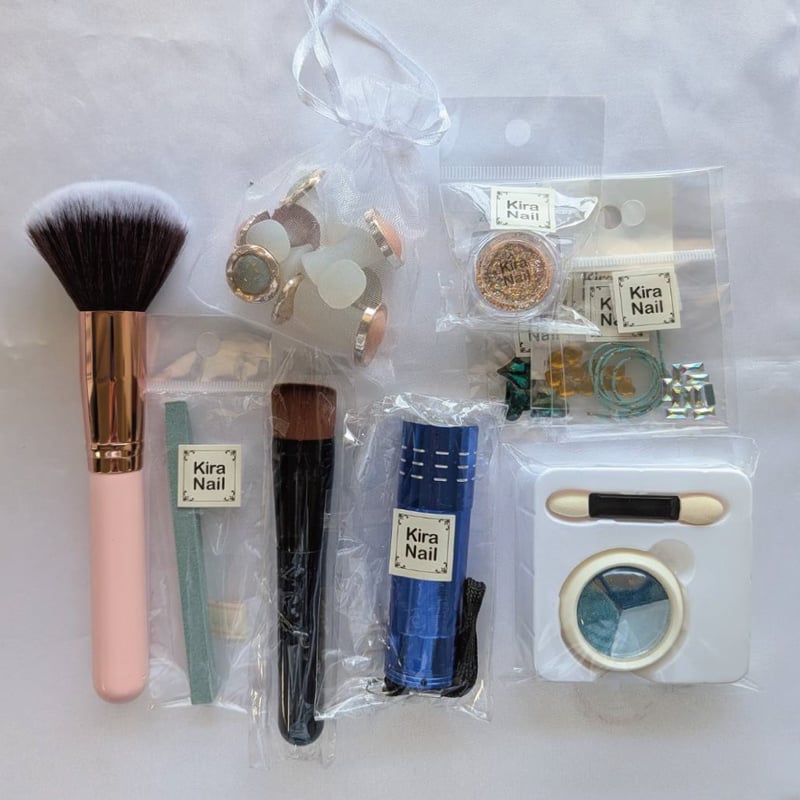 ネイル用品まとめ売り　大量にあります。最大値下げ OUTLET】ネイル用品まとめ売りM A-109 | Kira Nail