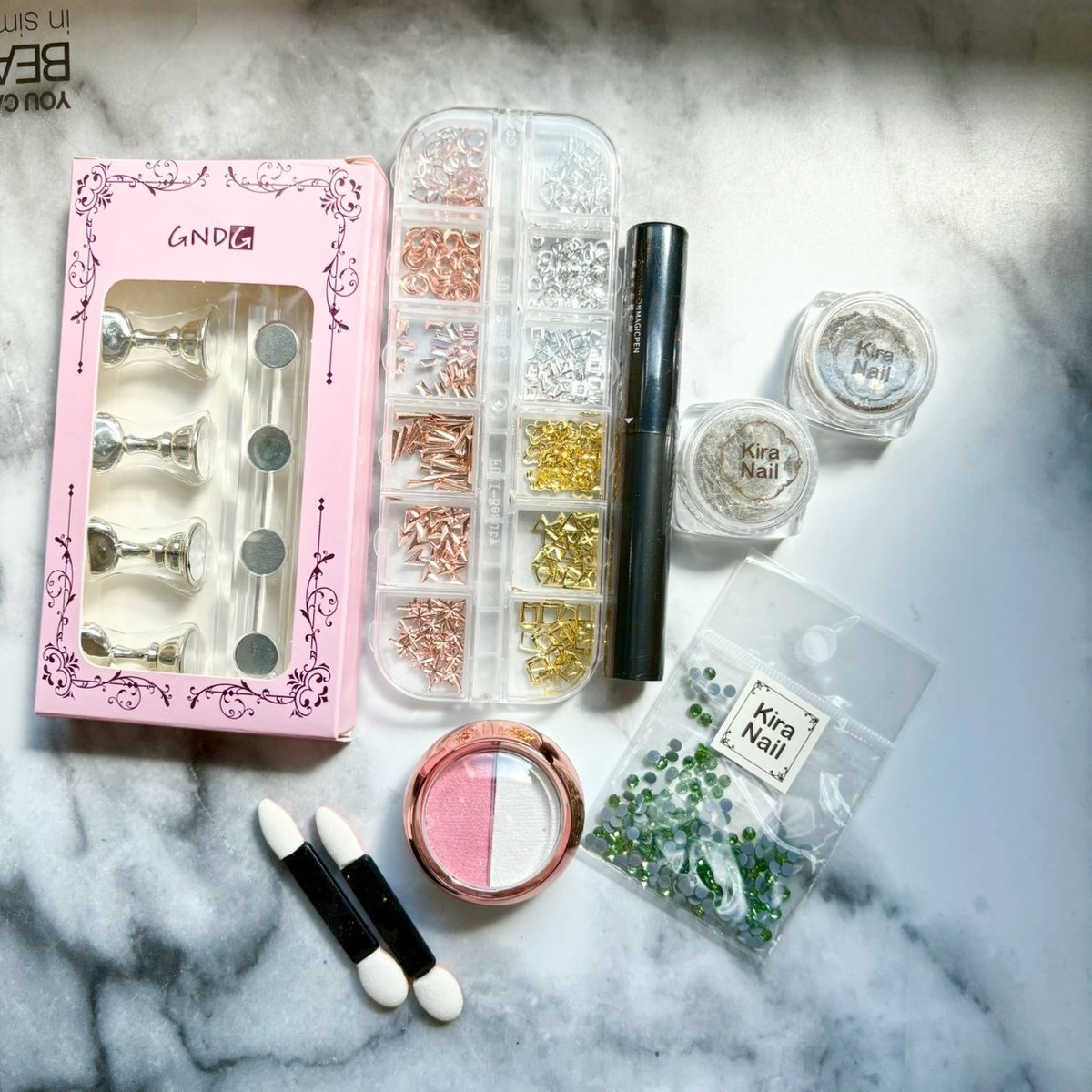 OUTLET】ネイル用品まとめ売りA A-97 | Kira Nail