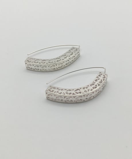 シルバーデザインピアス