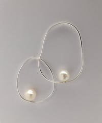 パールフープピアス