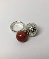 スポンジサンゴとシルバーボールのリング