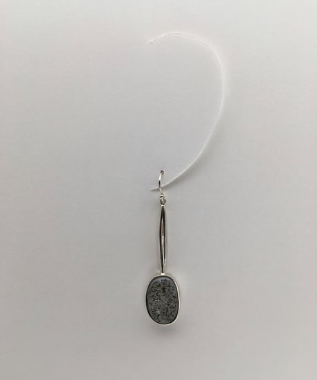 結晶メノウのピアス