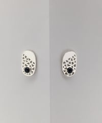 オニキスデザインピアス