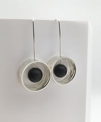 オニキスのピアス