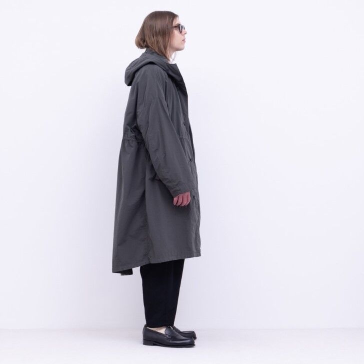 FIRMUM フィルマム　ナイロンタッサーフードコート　ブラック FIRMUM｜フィルマム｜ナイロン タッサー / ガーメントダイ
