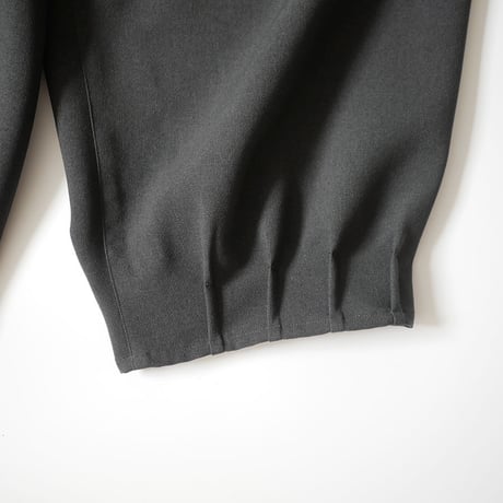 NO CONTROL AIR ｜ノーコントロールエアー｜プランプ ポリエステル ダブルクロス 裾８タックパンツ｜SIZE M｜D GREY｜TG_NC0407PF