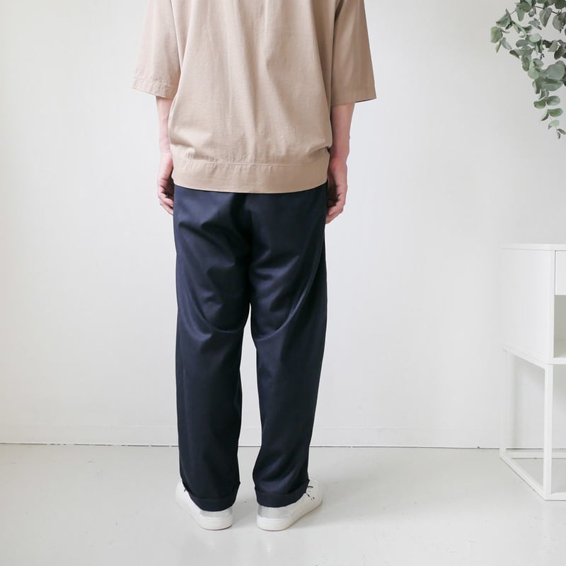 no control air 黒の細身テーパードパンツ no control air】ノーコントロールエア テーパードパンツ
