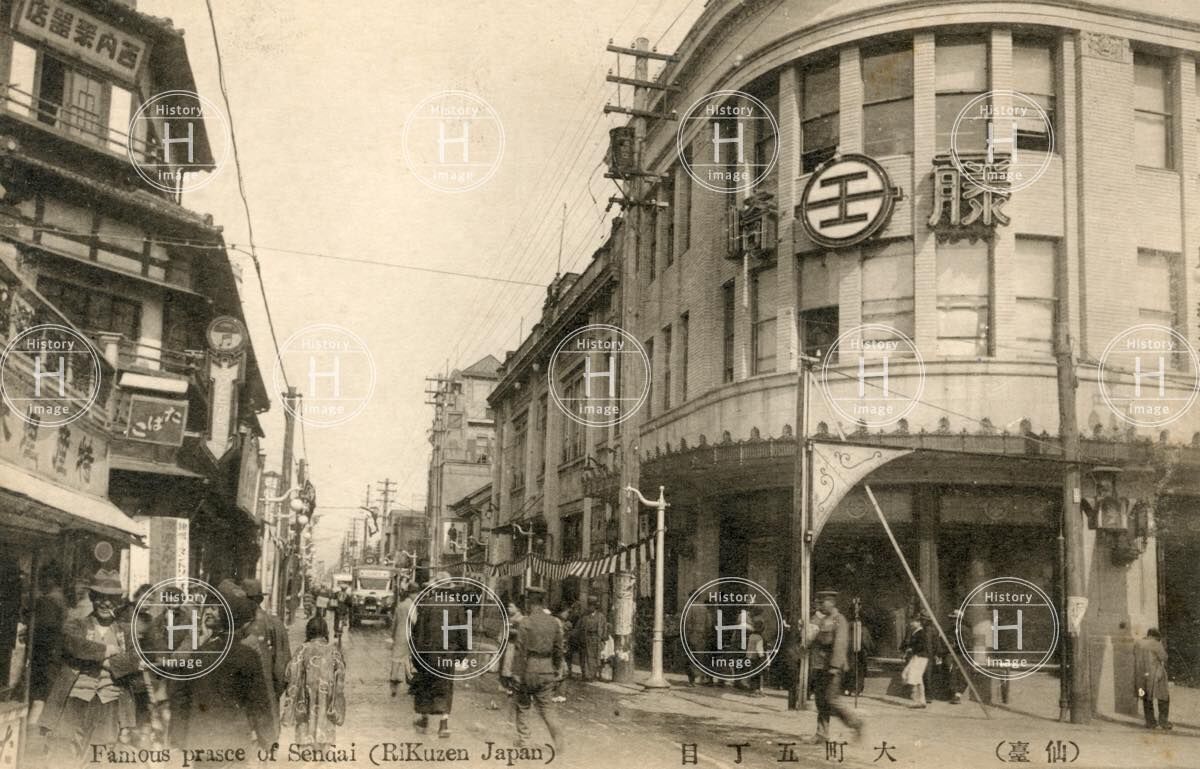 古い集合写真　藤崎店運動会(遠足）　明治頃と推測　仙台　藤崎百貨店　デパート 仙台大町5丁目 藤崎百貨店 1933年〜1946年（昭和8年4月〜昭和21年7月