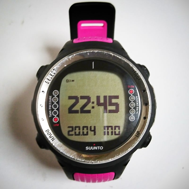 SUUNTO D4i (スントディーフォーアイ) ダイコン
