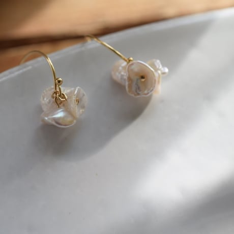 14kgf  ケシパールピアス