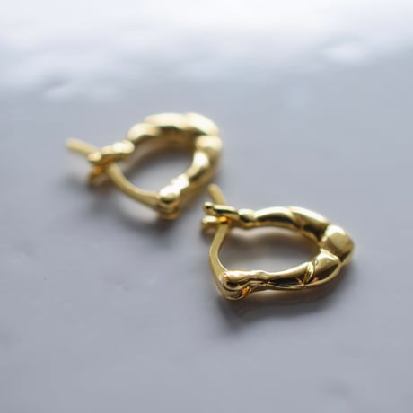 14kgf キルトピアス
