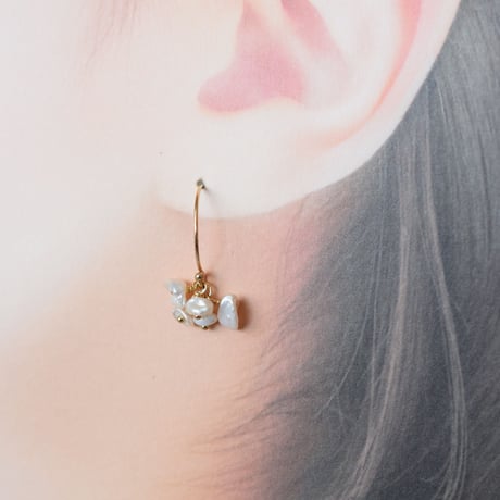 14kgf　はなびらケシパールフックピアス