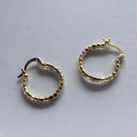 14kgf ツイストワイヤーフープピアス