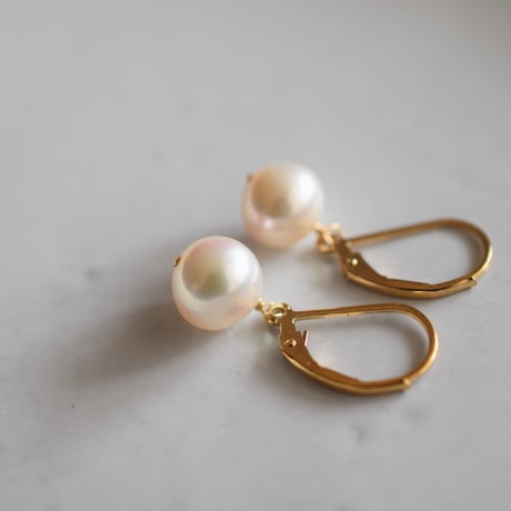 14kgf.    大粒淡水パールのレバーフックピアス