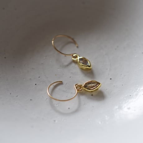 14kgf  枠留めジルコニアピアス