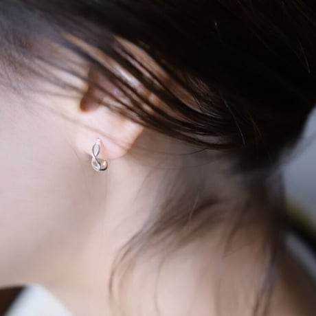 silver925　編みプチピアス