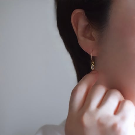14kgf  枠留めジルコニアピアス