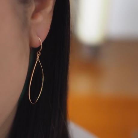14kgf 大きなしずくピアス
