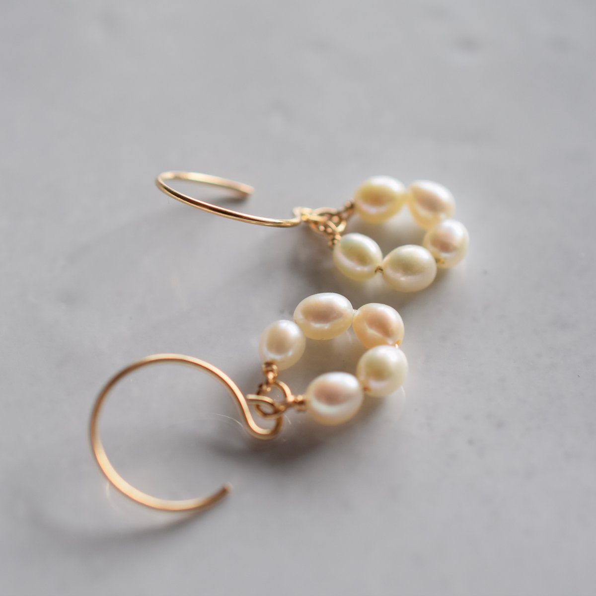 ★専用です　14kgf  淡水ライスパールのロングピアス 淡水パール】14kgf ライスパールのロングピアス/イヤリング