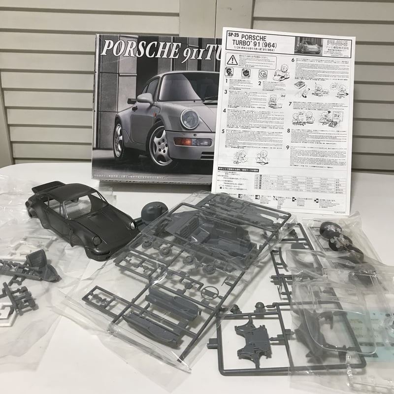 製作途中品]フジミ模型 ポルシェ 911 964型 ターボ 1/24 PORSCHE 96
