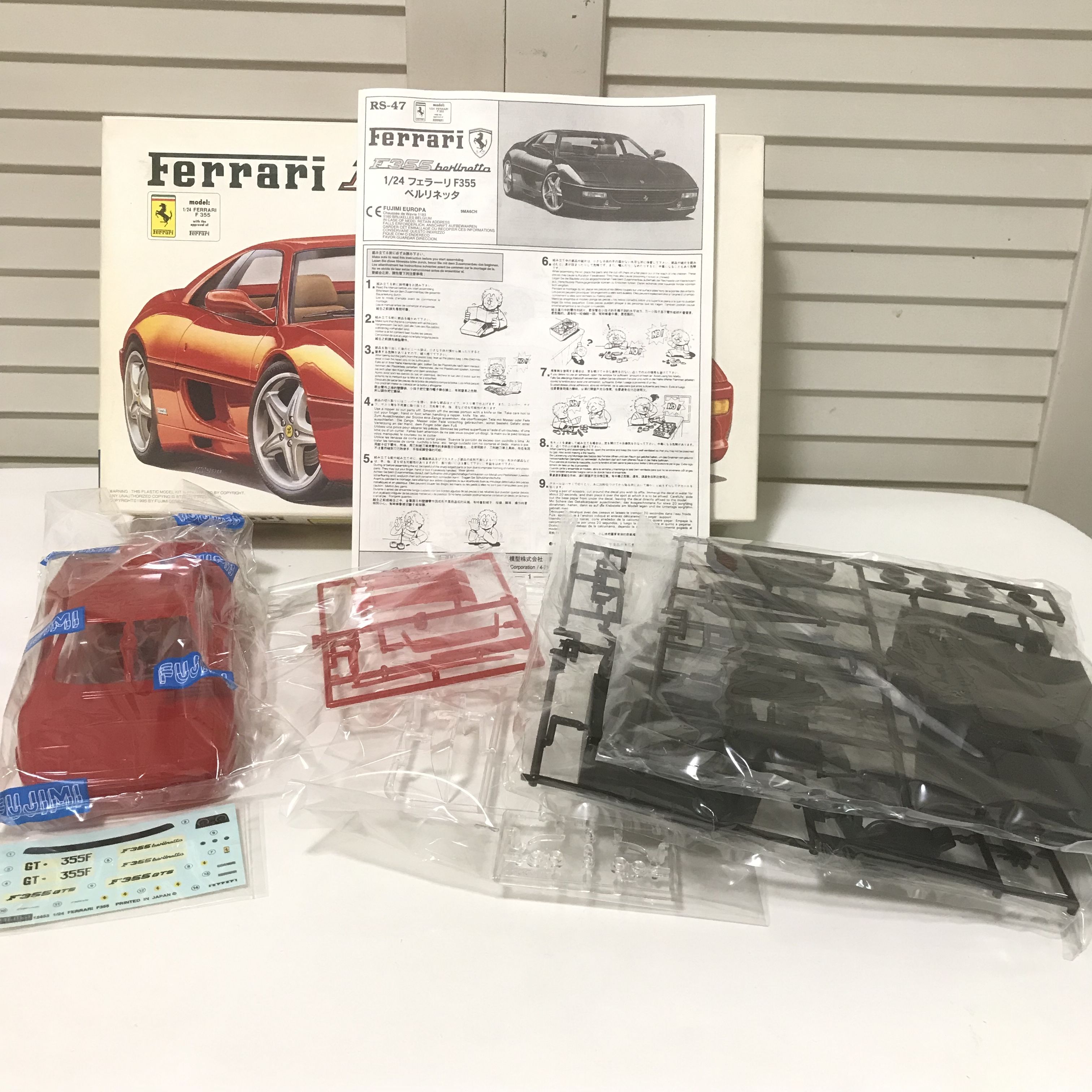 フジミ模型 フェラーリ F355 ベルリネッタ 1/24 Ferrari F355 berli