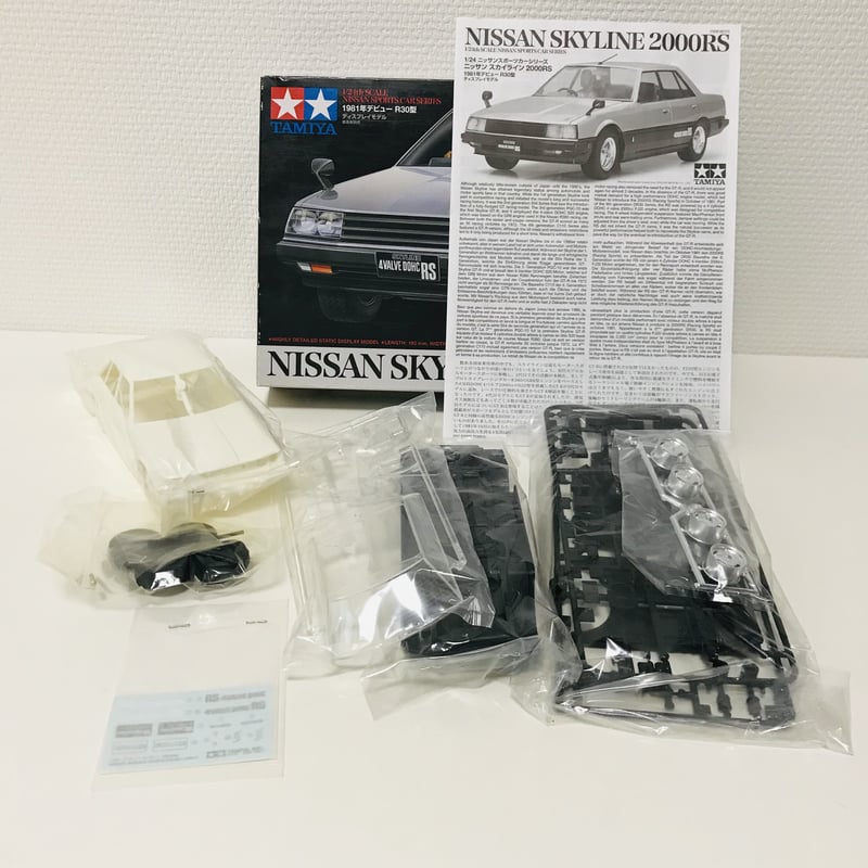 送料無料 プラモデル 完成品 1/24 日産 スカイライン RS DR30 旧車