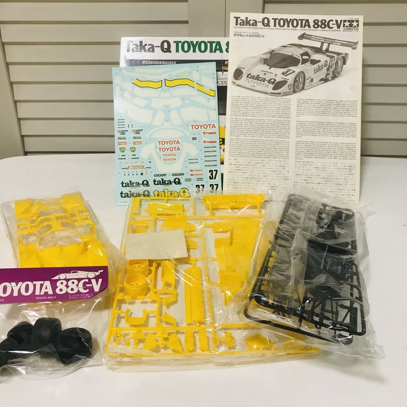 絶版 タミヤ 1/24 タカキュー・トヨタ 88C-V w/カルトグラフデカール Amazon | タミヤ 1/24 タカキュー トヨタ 88C-V タカQ