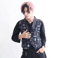 【DrugHoney】アンティークブローチ柄サテンカラーベスト　パープル