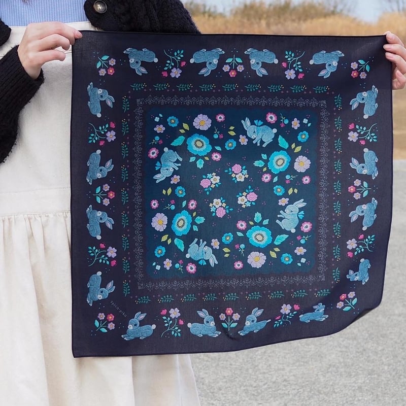 大判ハンカチ「万華鏡の国のうさぎ」 | spica-pika