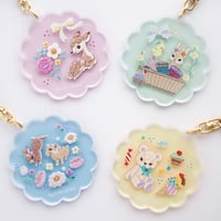 砂糖菓子みたいなアクリルキーホルダー