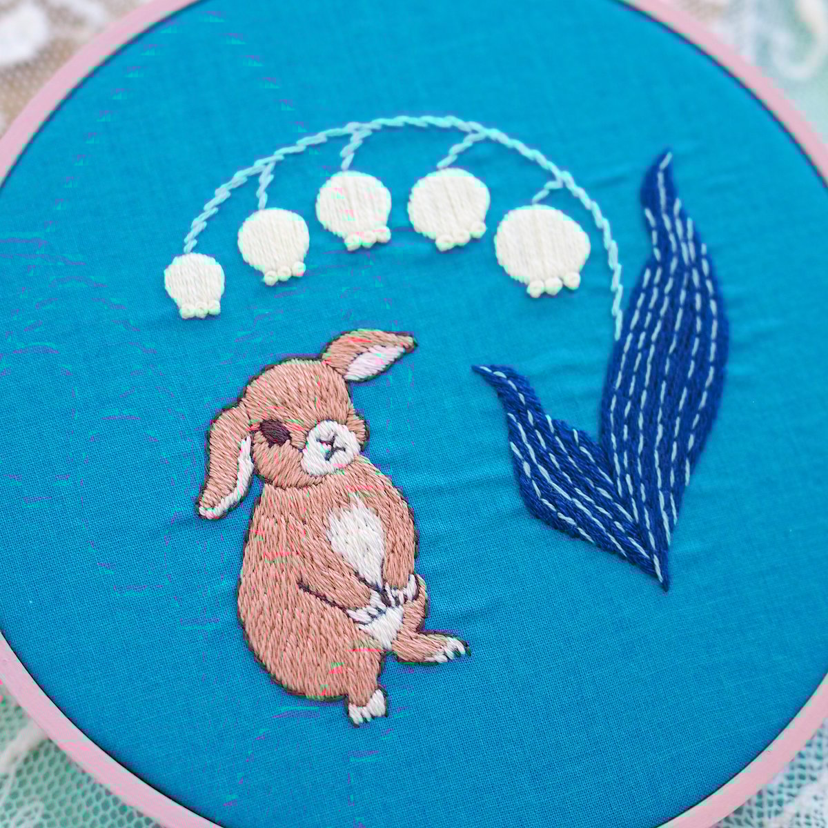 刺繍原画『スズランとうさぎ』 | spica-pika