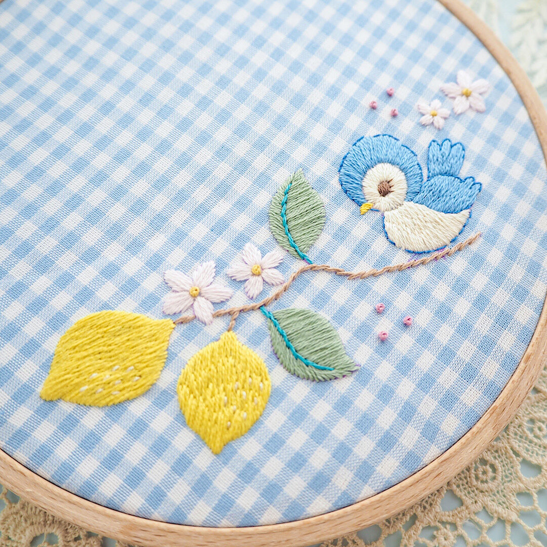 PDF刺繍図案「レモンと歌う、青い小鳥」 | spica-pika