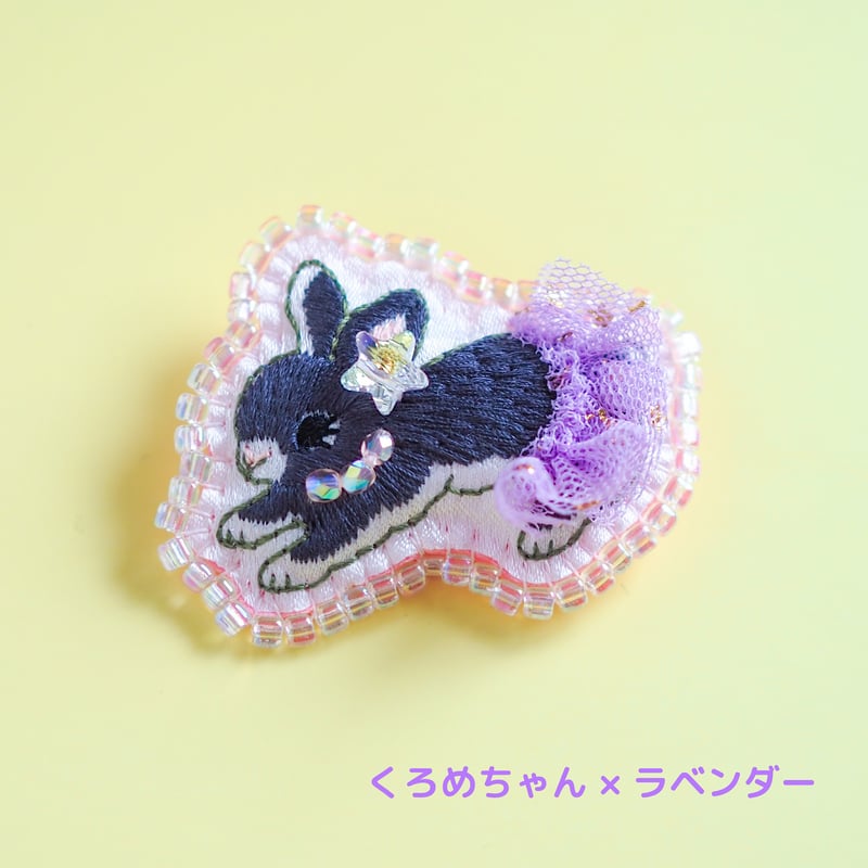 バレリーナのうさぎさん」ミニ刺繍ブローチ | spica-pika